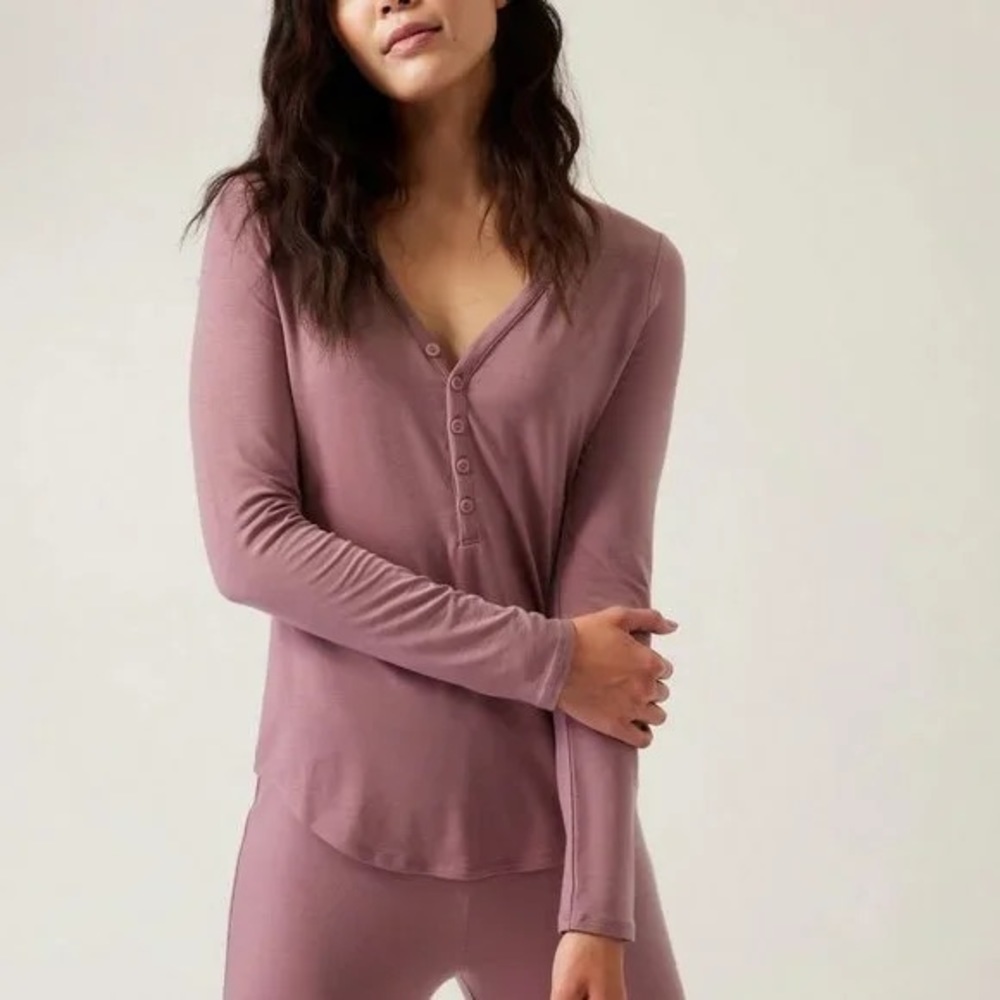Athleta womens sugarplum mauve henley long sleeve nighttime bliss shirt - Picture 1 of 5